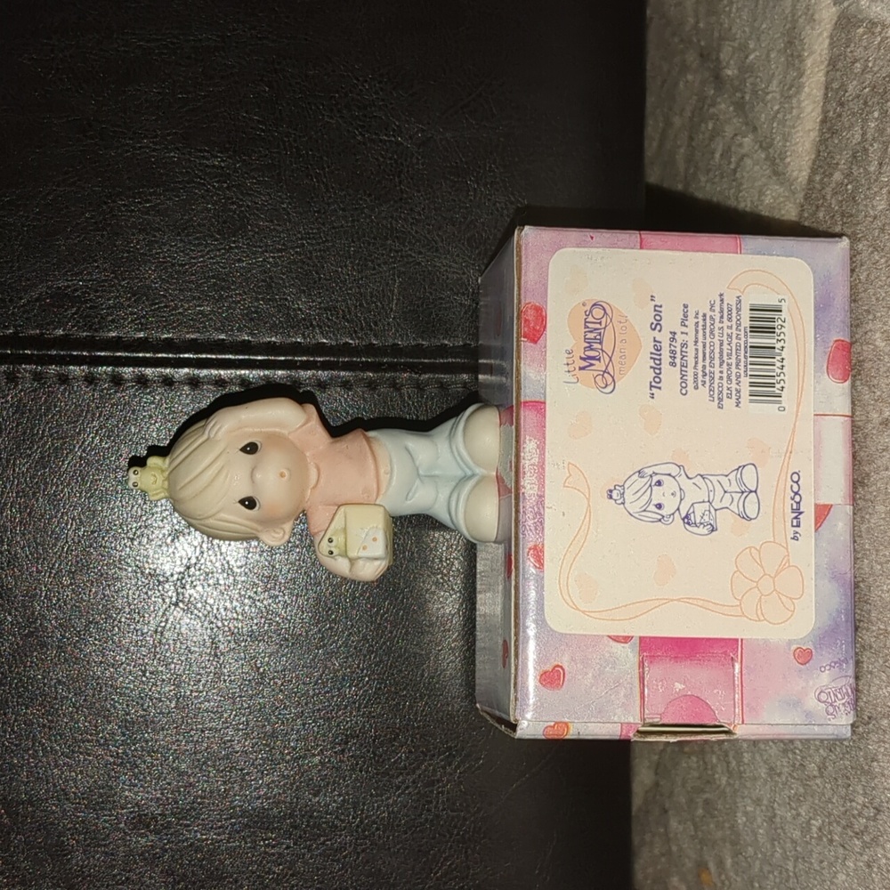 Little moments figurine